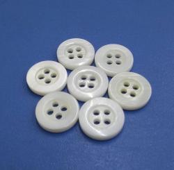 4-Hole Round Natural River Sea Shell Polished Buttons With Rim