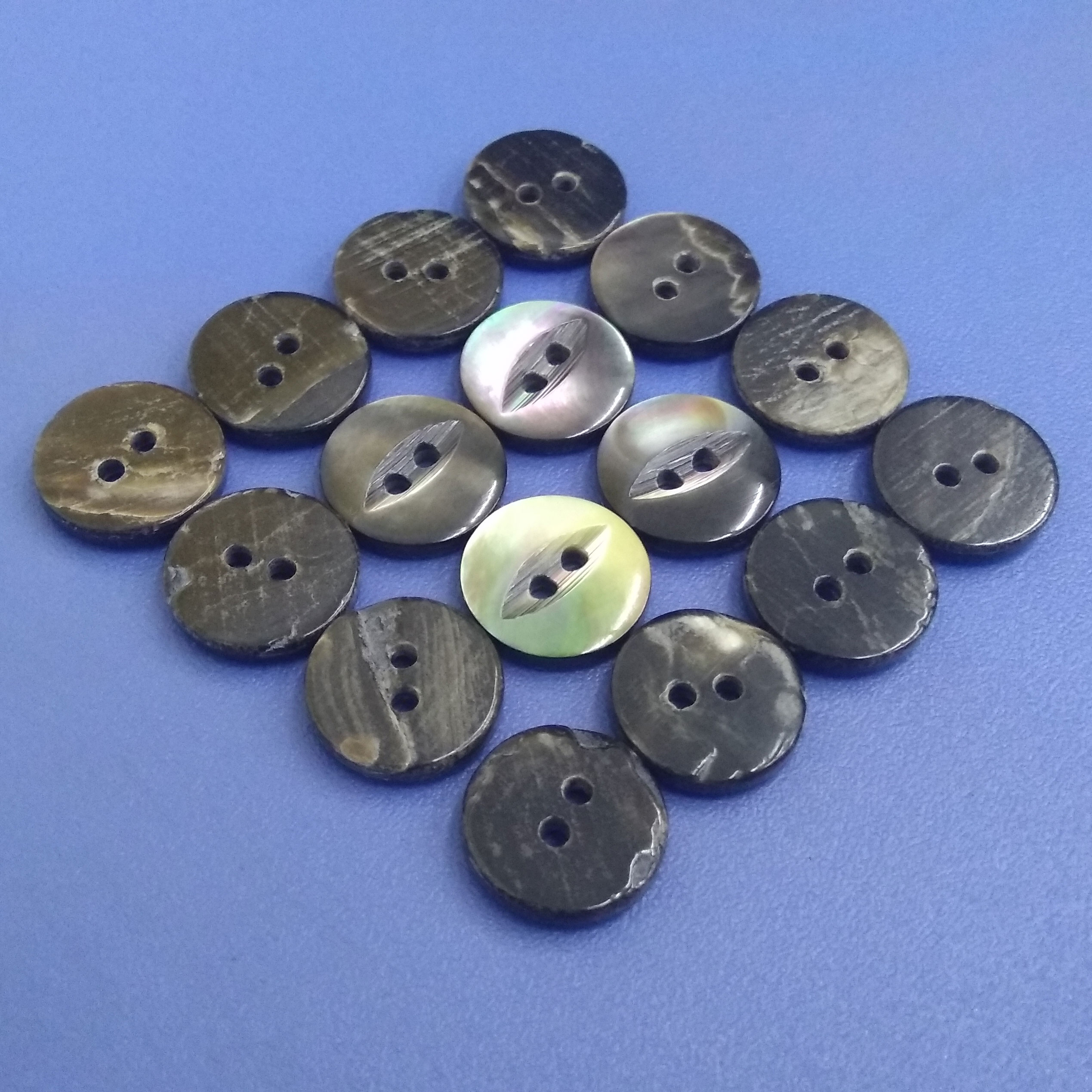 Fancy Fisheye Shape Black MOP Pearl Buttons for Fashion Clothes