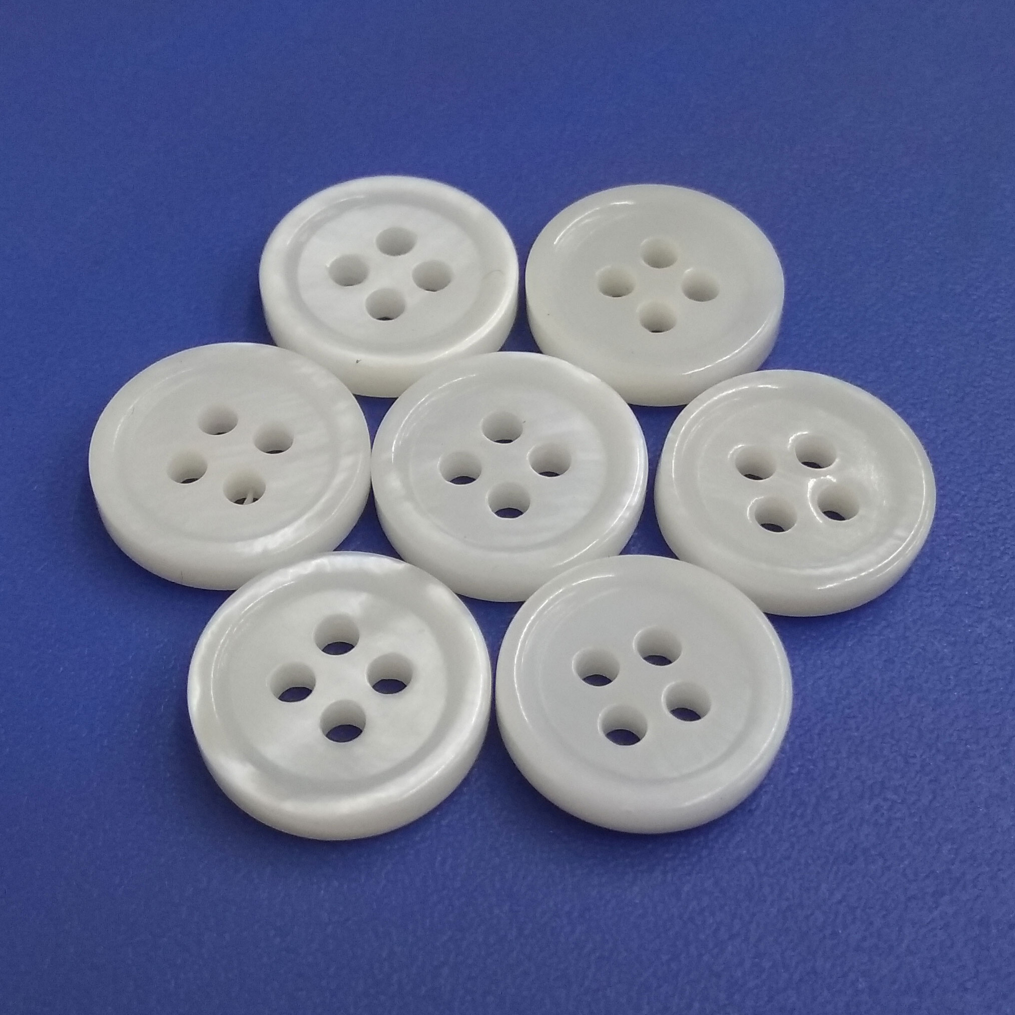 Natural Shell Shirt Button with Wholesale Competitive Factory Cheap Price