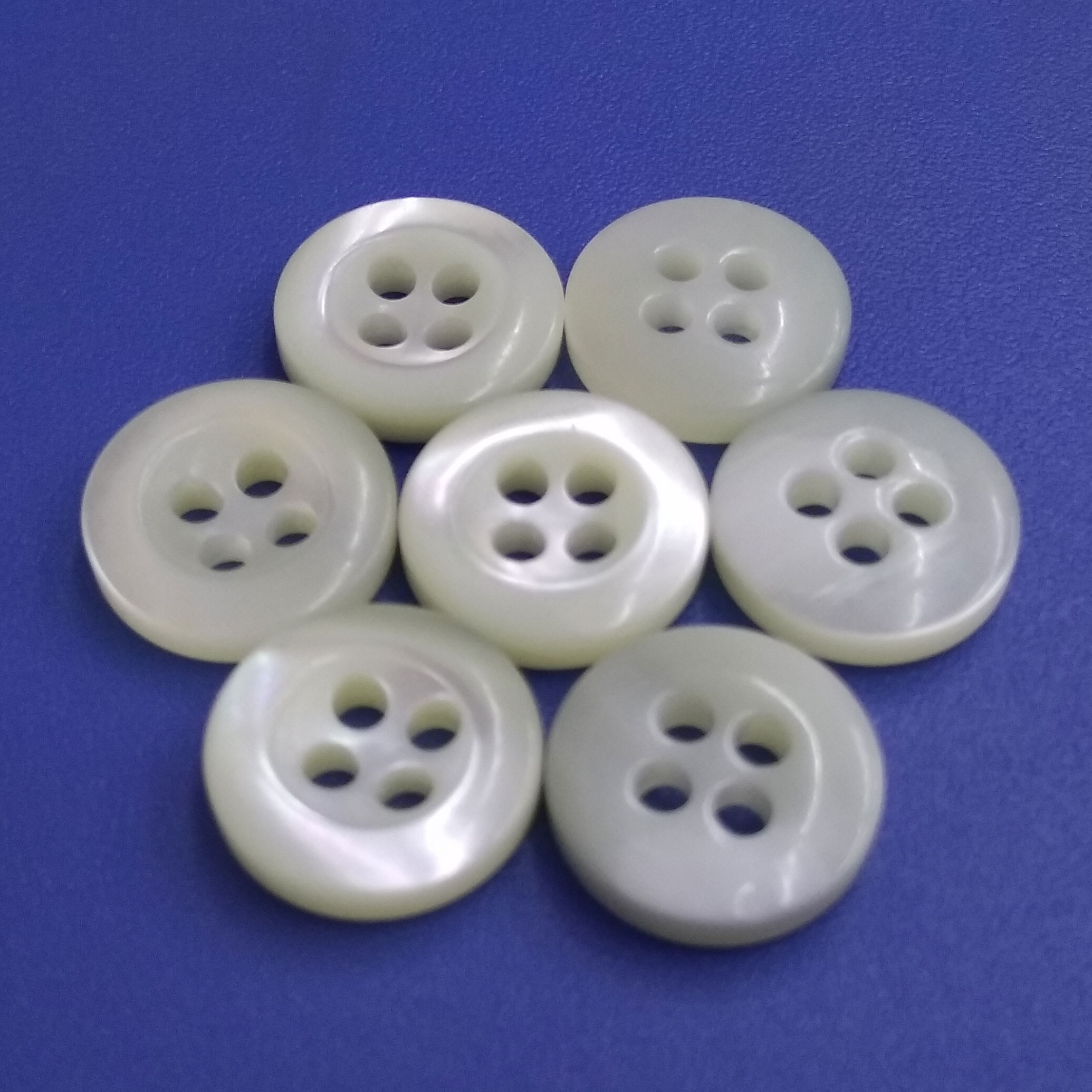 Bowl Shape 5mm Thickness 4Holes Trocas MOP Pearl Shirt Buttons