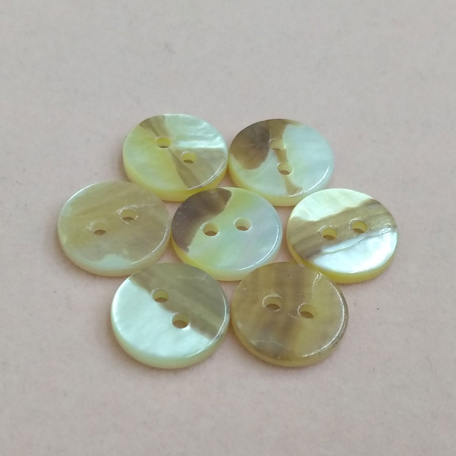 France Tahiti 2Holes Single White Mother of Pearl Buttons