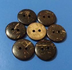 2H Polished Natural Coconut Button for Knitwear Garment Industry Manufacturer