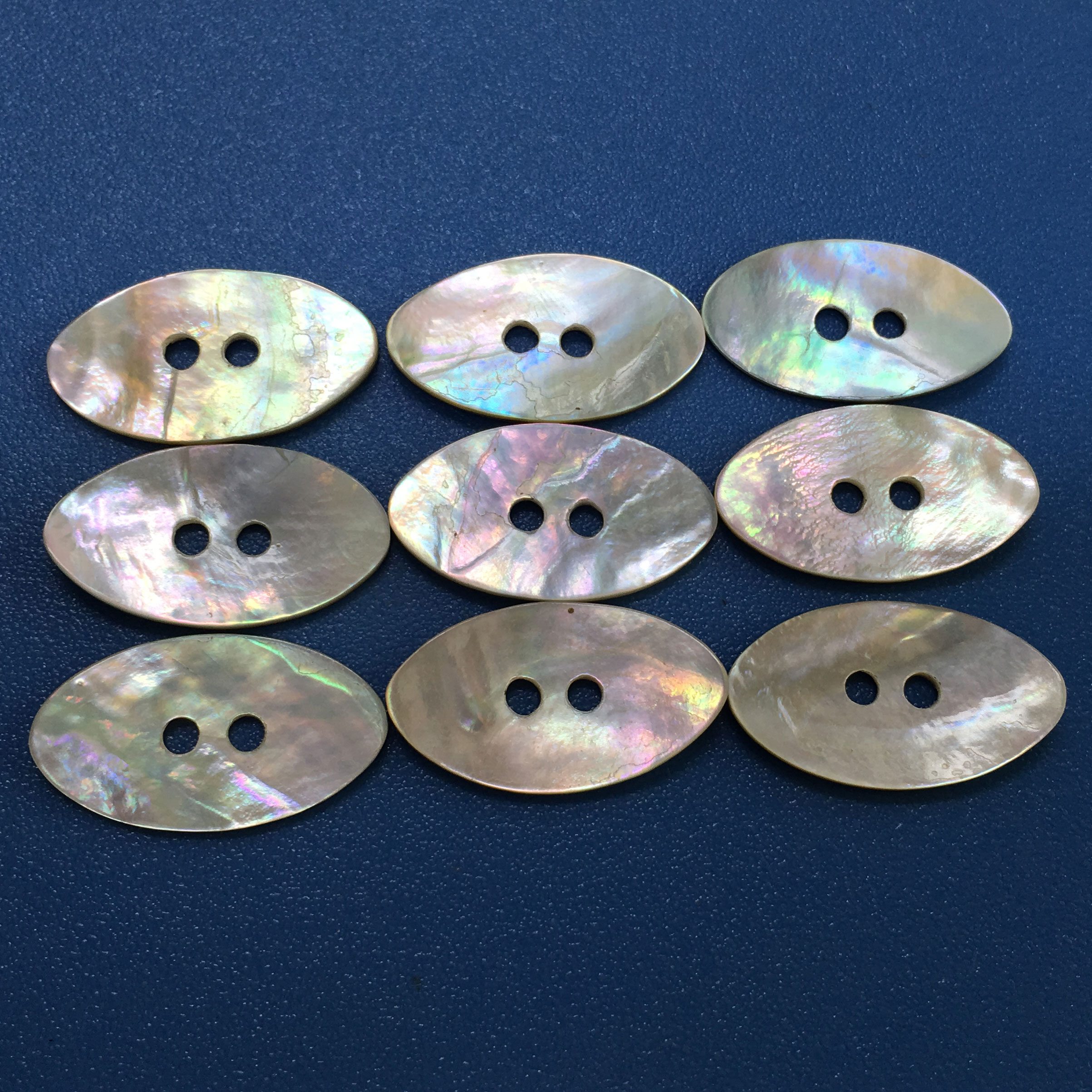 Cat Eye or Fish Eye Shape Eco Friendly Natural Akoya Shell Fashion Accessories