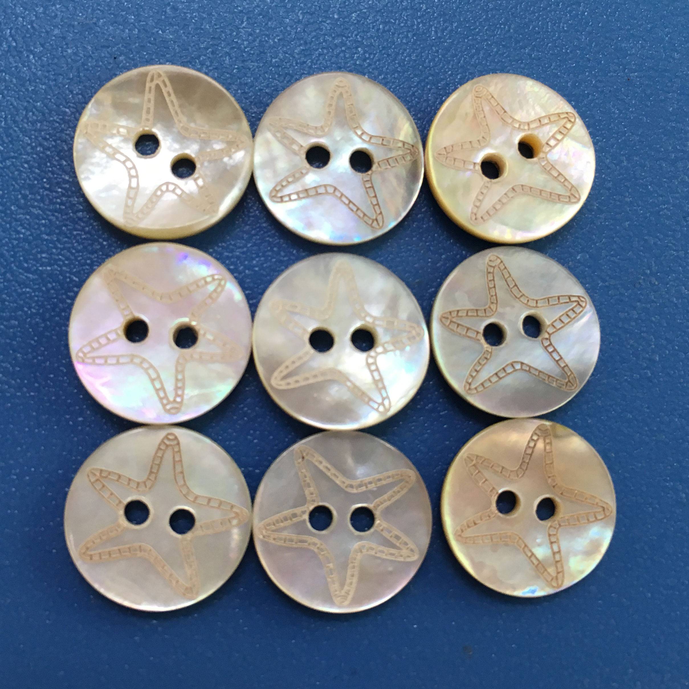 Iridescent Laser Engraving Agoya Shell Buttons for Fashion Clothing Industry