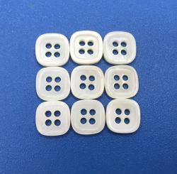 Unique Style Natural White 4 Holes Square Shape Shirt MOP Buttons for Tailor