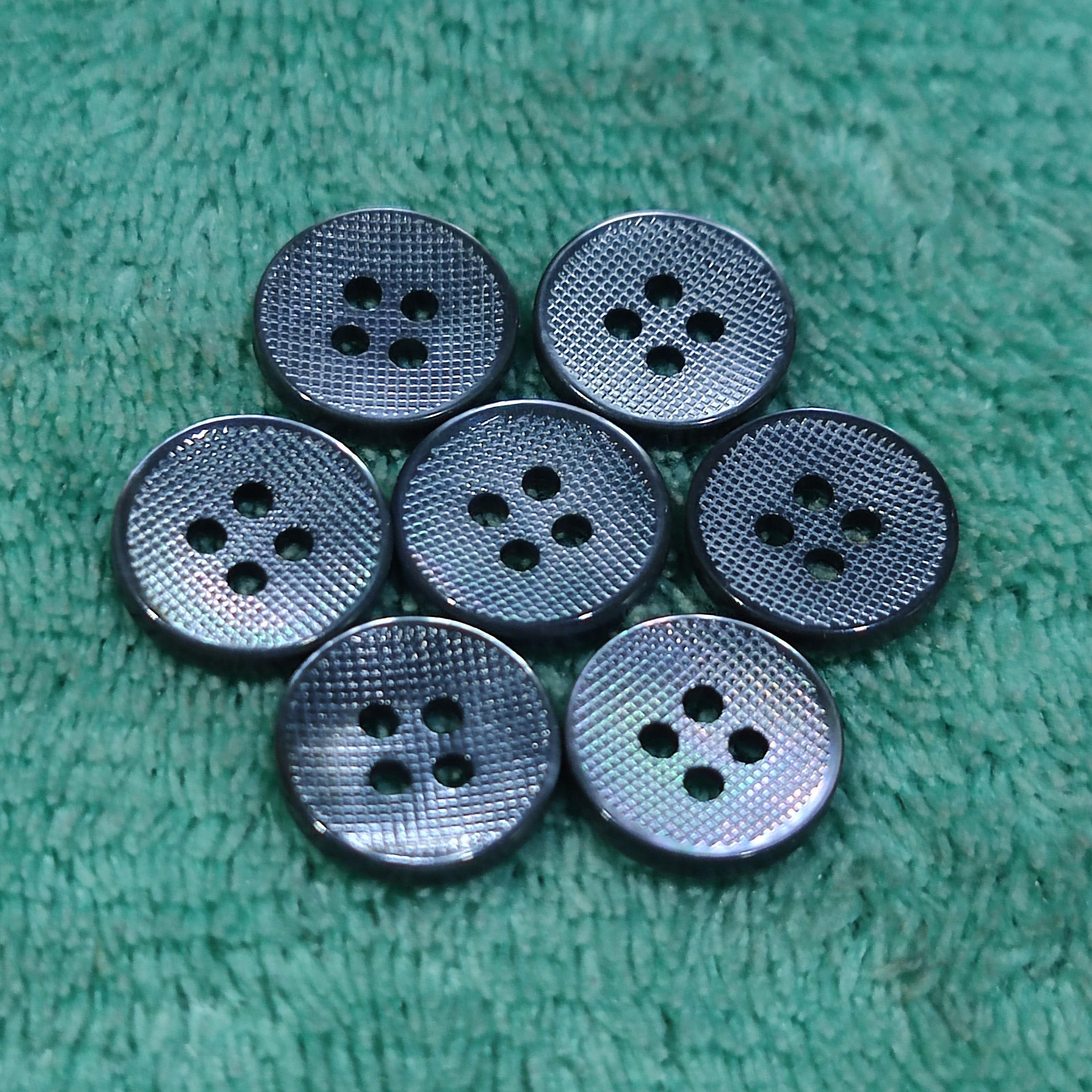 Antique Carved 4Holes Natural Black or Smoke Grey MOP Polo Shirt Trimming Button
